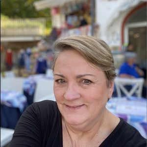 Meet your Posher, Janet